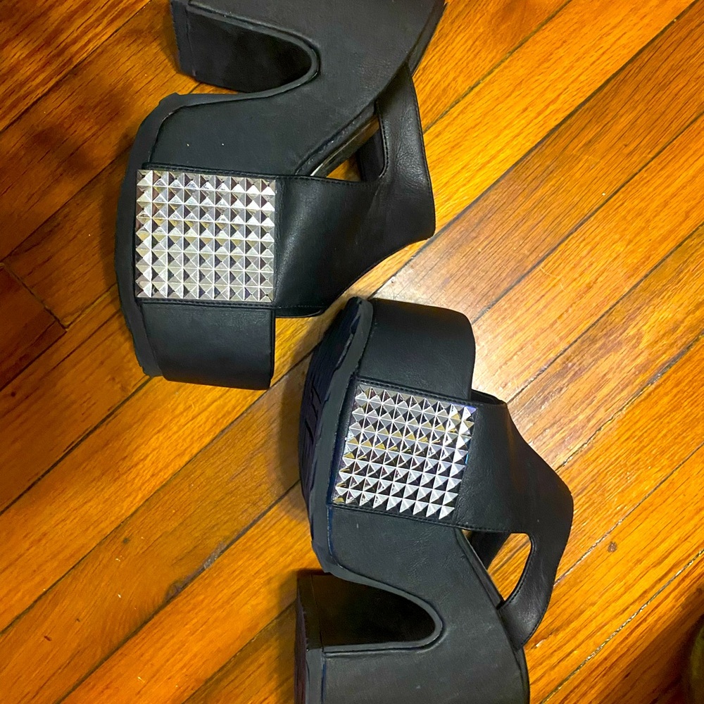 Demonia goth studded platform wedges size 9